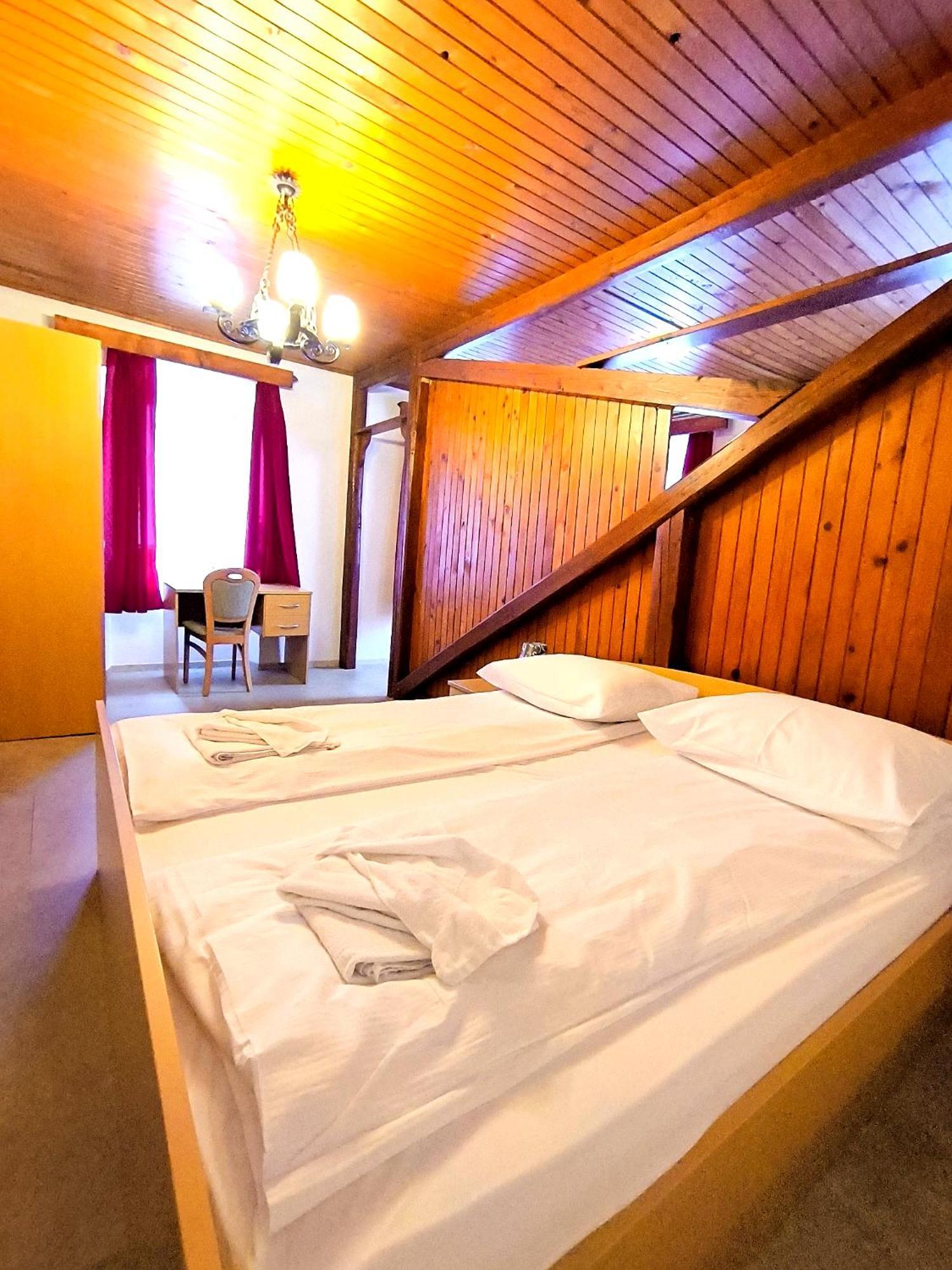 Guest House Gostisce Gacnk V Logu Церкно Экстерьер фото